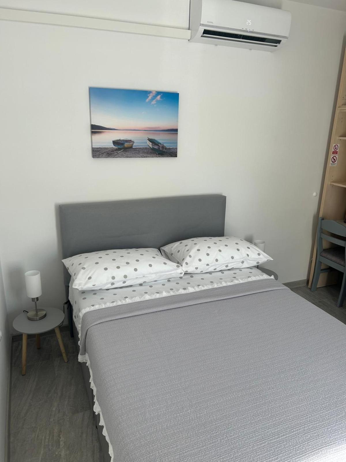 Room Sleep & Fly Kastela Ngoại thất bức ảnh